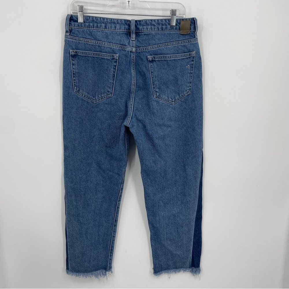 Stylish Blue Straight Leg Jeans for Women - Picture 4 of 11